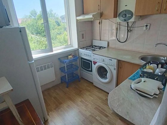 Простора 3-кімнатна квартира в Центрі Ужгород
