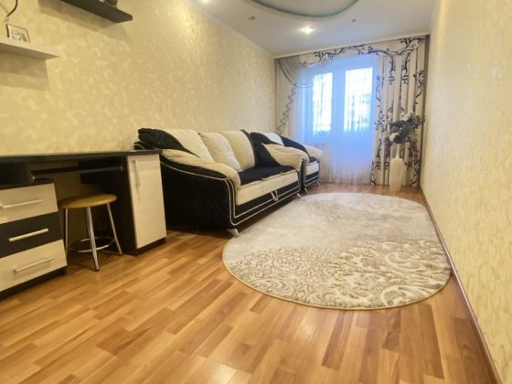 Продаж двокімнатної квартири, район 12 школи по вул. С. Бандери Ровно