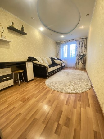 Продаж двокімнатної квартири, район 12 школи по вул. С. Бандери - фото 1