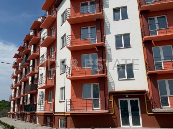 Продам 1-кімн. квартиру 74м² на 2/5 у ЖК Озерний край, Ужгород! Ужгород