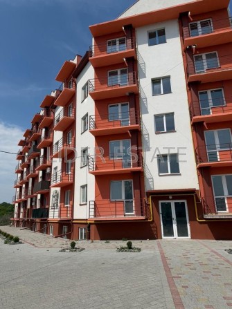 Продам 1-кімн. квартиру 74м² на 2/5 у ЖК Озерний край, Ужгород! - фото 1