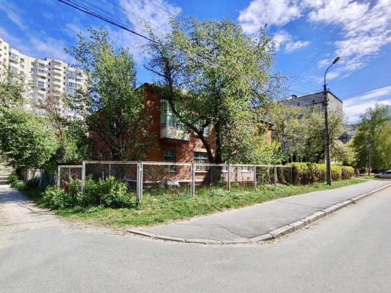 Центр! Продаж 2-кімн сталінки 45 м2 по вул. Богуна, р-н Градецького. Чернигов