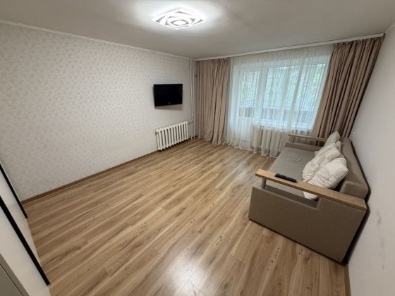 Продам 1 ком Центр Сертификат Ваучер Чернігів