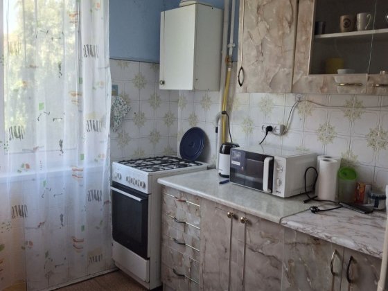 Продам 2 кім на 3 поверсі в р-ні Токіо Ужгород