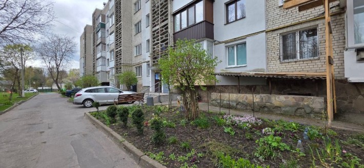 Продаж трикімнатної квартири на Ближньому Замості - фото 1