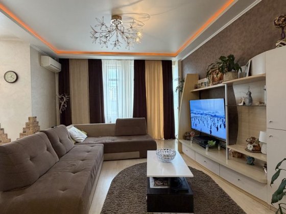 Продаж квартири з підземним паркінгом. Боздош. Площа 105 м2 Ужгород