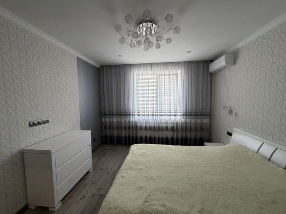 Продаж трикімнатної квартири, р-н Поділля, Вінниця Винница