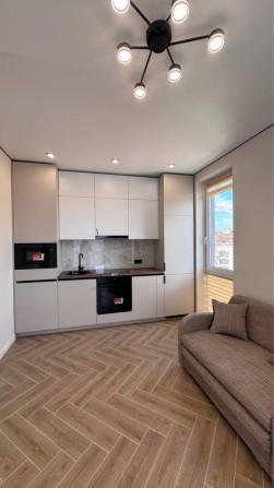 Продаж 1,5 кімнатної сучасної квартири - фото 1