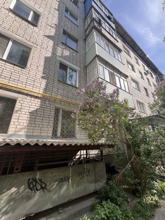 Продам 3-кімнатну квартиру по вулиці Льотна - фото 1