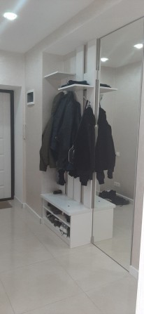Продам  трьох кімнатну квартиру по вул. Володимирський 63В. - фото 1