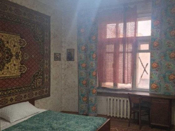 Без % Продаж 2 кім. квартири в центрі біля метро