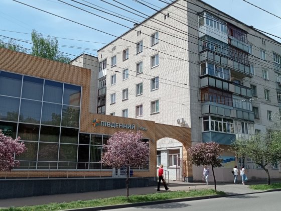 3-х кімнатна квартира в елітному будинку. Центр міста. Чернігів