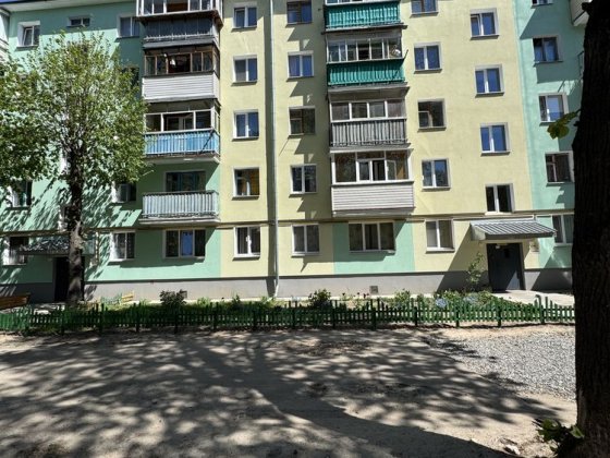 Продам 2-кімнатну квартиру в центрі | 3 поверх | утеплений будинок Чернігів