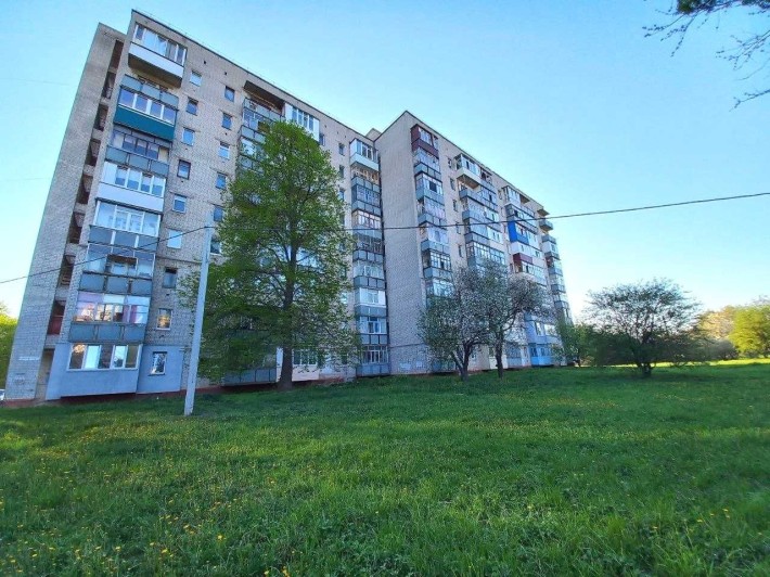 Продам 1 кімнатну квартиру  з гарним видом , пр.Миру 210 (р-н Ремзавод ) - фото 1