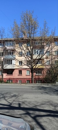 У  продажу бюджетна 2-кімнатна квартира - фото 1