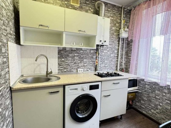 продаж 1к квартири пр-т Юності Вінниця