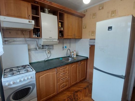 Продаж 3 кі-ної квартири у цегляному будинку Ужгород