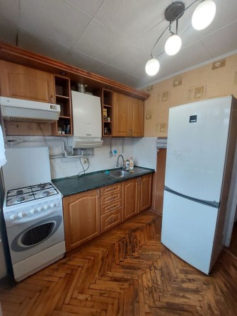 Продаж 3 кі-ної квартири у цегляному будинку - фото 1