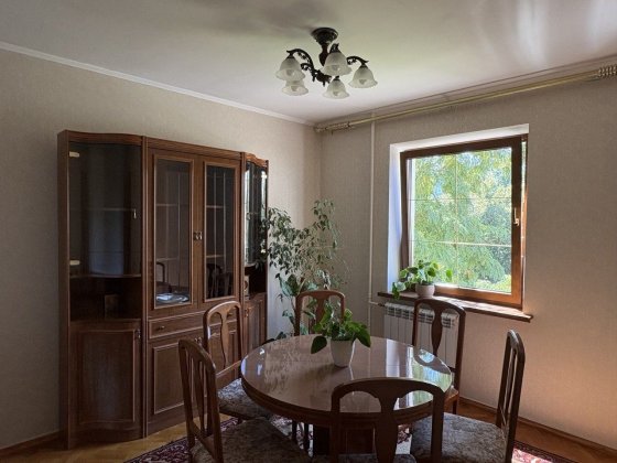 3 кімнатна квартира, центр Чернігів
