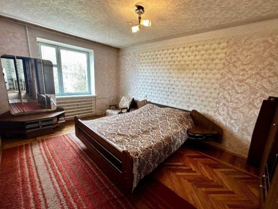 Продаж  можна по ВАУЧЕРУ 3к квартира чешка середній поверх Вінниця