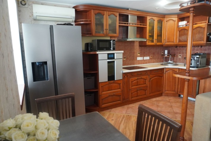 Продам просторную двухуровневую трёхкомнатную квартиру на Победе-6 - фото 1