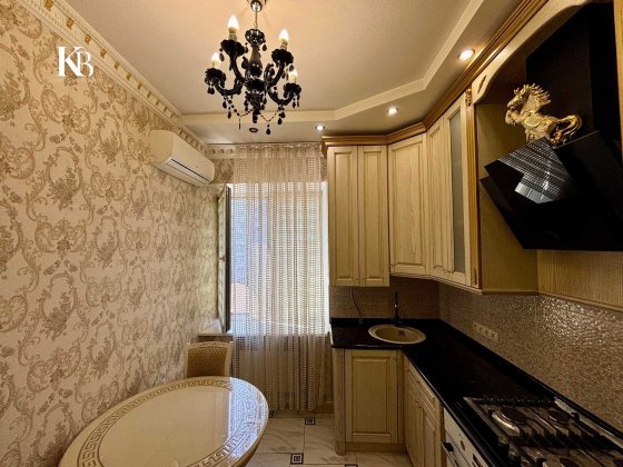 Продаю 3 кімнатну Сталінку проспект Нігояна 3 Дніпро
