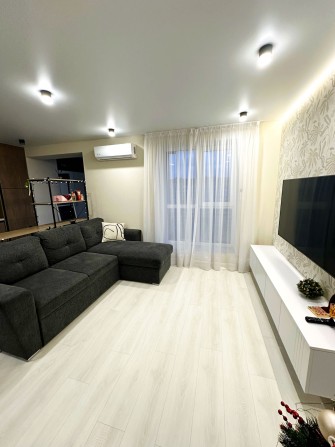 Продам 1 кімн кв з Ремонтом, ЖК Рідний Дім 78000 $ - фото 1