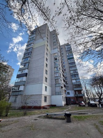 Продам 2-кімнатну квартиру в ПЗР, біля Епіцентру - фото 1