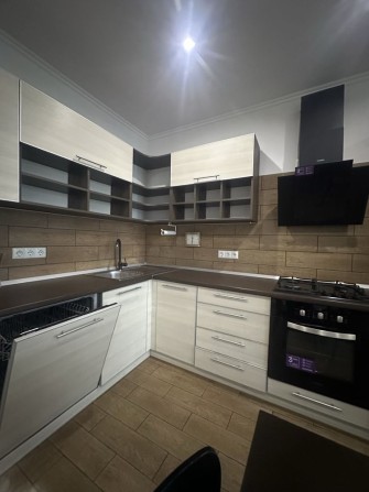 Квартира з ремонтом і меблями без комісіі - фото 1