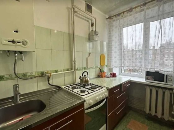 1 кім в ЦЕГЛІ середній поверх ЖИТЛОВИЙ стан район НАГОРКА безнал (718898) Днепр