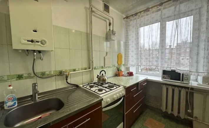 1 кім в ЦЕГЛІ середній поверх ЖИТЛОВИЙ стан район НАГОРКА безнал (718898) - фото 1