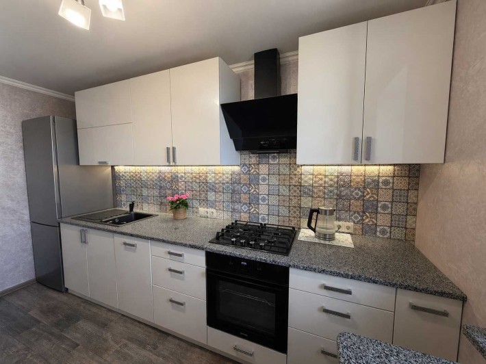 Продаж 3 кімнатна квартира Цегла Ваучер Словянка - фото 1