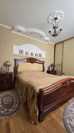 ПРОДАЄТЬСЯ 2 - х кімнатна квартира з ремонтом, вул. Г Дніпра, 19. - фото 1