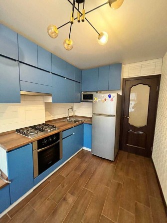 Продам 3 кімнатну квартиру ж/м Лівобережний-3/Караван - фото 1