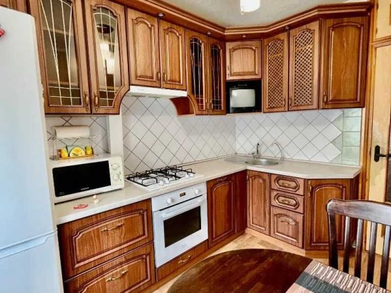Продам 3к.квартиру на Титова Дніпро