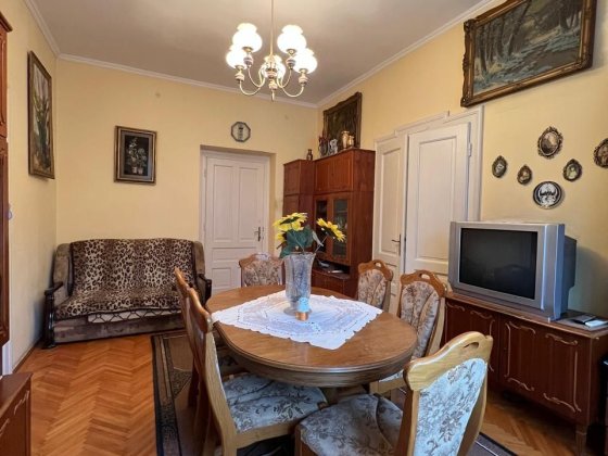 Продаж 4.кім.квартири в центральній частині міста вул. Берчени Ужгород