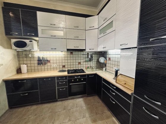 Продам 5к Большая140м2 3С/у Индустриальный Пр Сдобожанский Артековская Дніпро