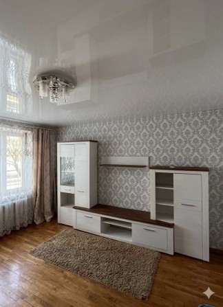 4-кімнатна (74 м²) з балконом і лоджією біля парків, школи та транспорту - фото 1