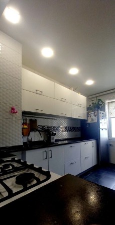 Ваучер Продам 2 комнатную квартиру с ремонтом.Тополь 3 - фото 1