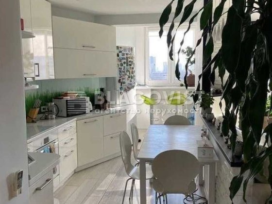 Продаж квартири Ризька, 73г Сирецький Бояр Київ