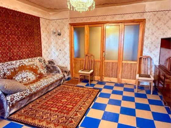 Продам 3к квартиру.Не высокий 4й этаж. Кирпич. Слобожанский 39499$ Дніпро