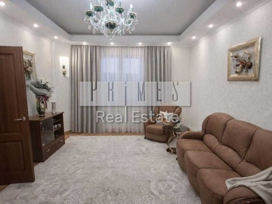 Продаж 4к квартири, центр, вул. Микільсько-Ботанічна, 2, Площа Українських Героїв Київ