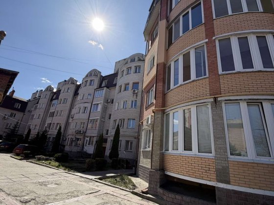 ТОП ЛОКАЦІЯ! Княжа 7 (Площа)Продаж 3 кім квартири  100м2 Чернігів