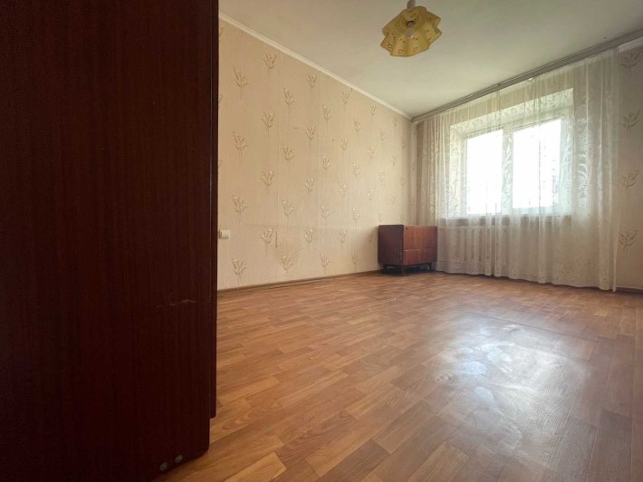 Продам большую 3к квартиру в кирпичном доме Тополь-1/Запорожское Шоссе - фото 1