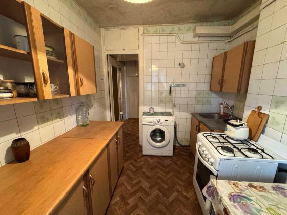 Продам 2 комнатную квартиру на Солнечном ж/м Днепр