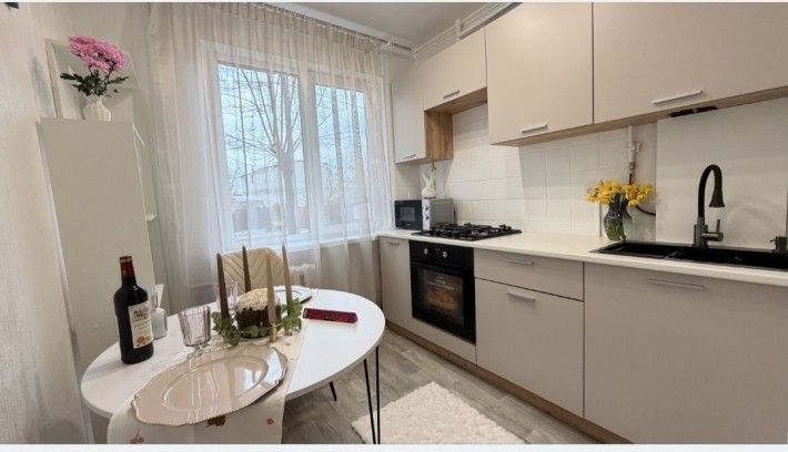 Продаж 2-кімнатної квартири - фото 1