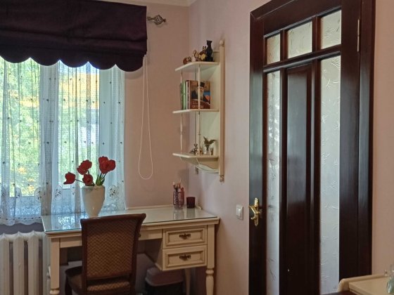 Продаж 3-кімнатної, центр, цегла Житомир