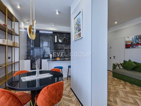 Продам квартиру 56м2 з дизайнерським ремонтом в ЖК "Престиж Холл", вул. Тютюнника, 37/1 Киев