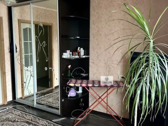 Продаж 3-кімнатної квартири, Космічний мікрорайон, вул. Чумаченка (Є-відновлення) Запорожье
