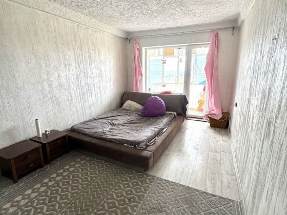 Продается 3 ком квартира в Хортицком р-не по ул Заднепровская дом 6.Возможна продажа по Сертификату. Запоріжжя